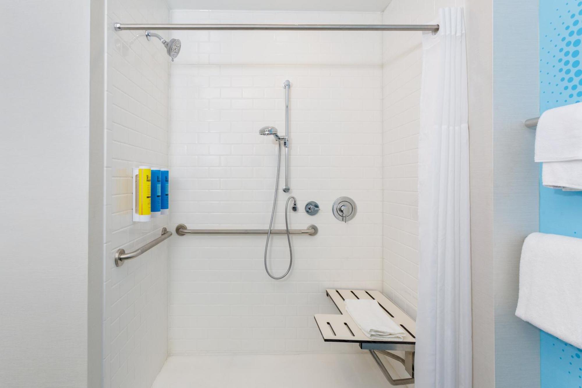 Tru By Hilton Panama City Beach Upper Grand Lagoon エクステリア 写真