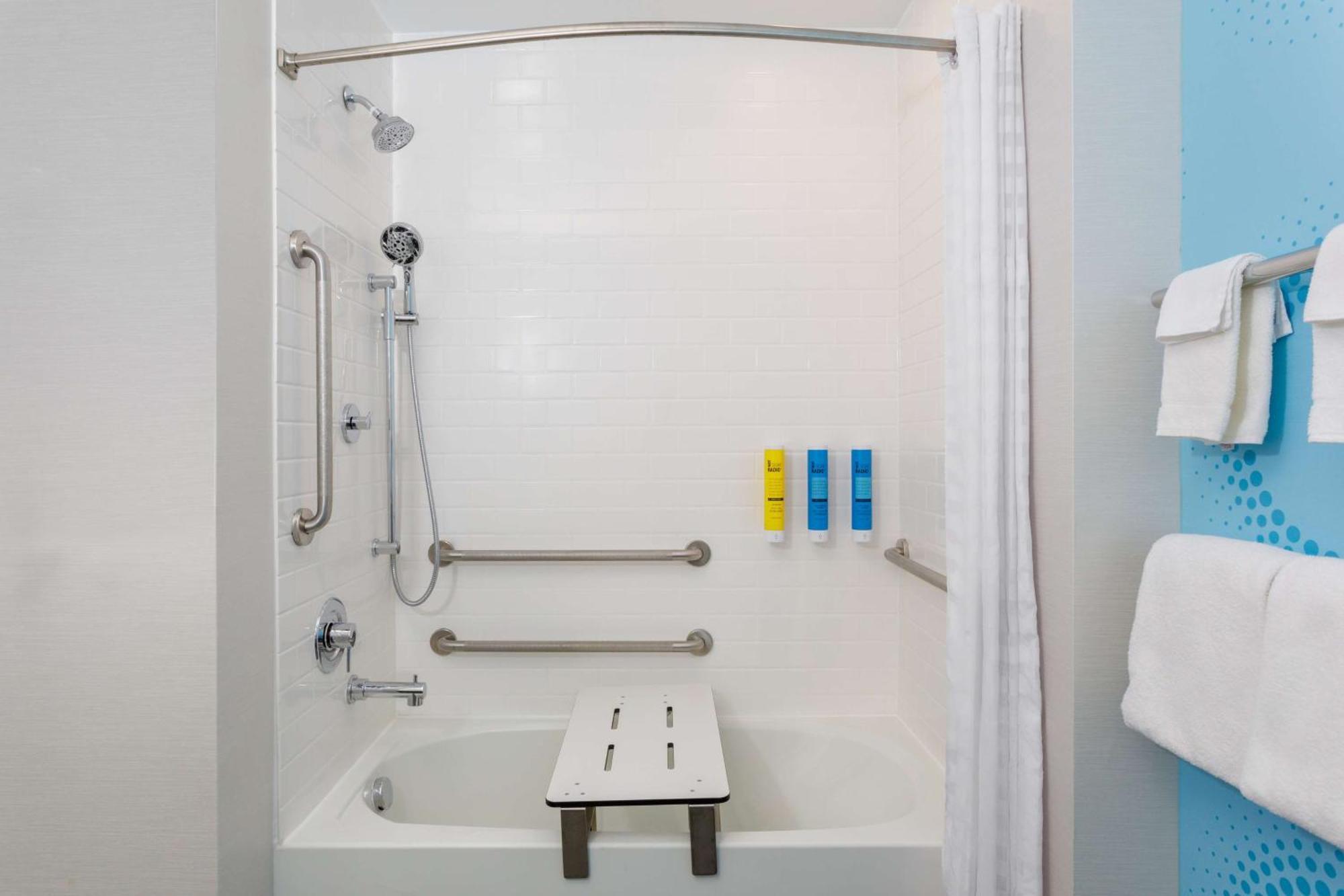 Tru By Hilton Panama City Beach Upper Grand Lagoon エクステリア 写真